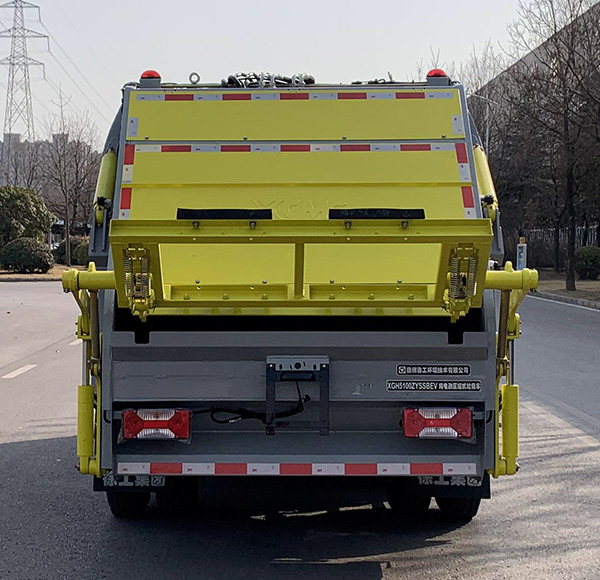 徐工牌XGH5100ZYSSBEV純電動壓縮式垃圾車公告圖片
