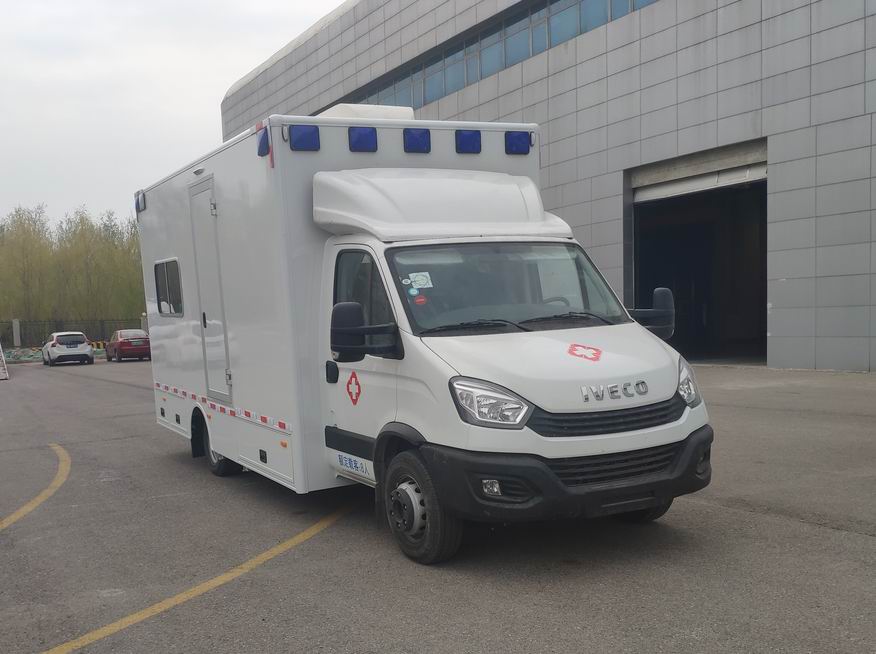 北鈴牌BBL5070XJH1救護(hù)車(chē)