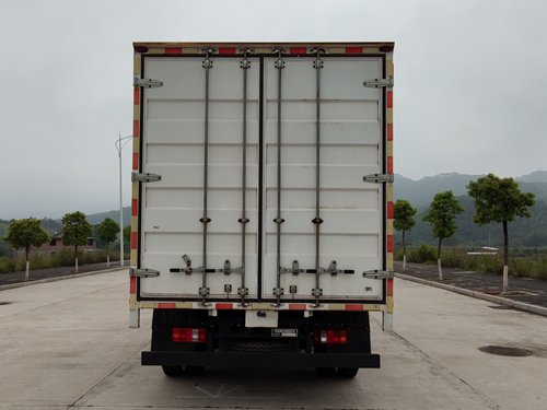 豪曼牌ZZ5078XXYF17FB0廂式運輸車公告圖片