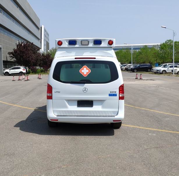 北鈴牌BBL5032XJHA2-1救護(hù)車公告圖片