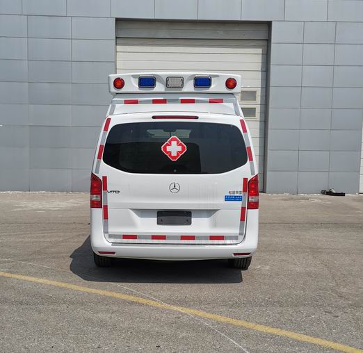 北鈴牌BBL5032XJHA2-2救護(hù)車公告圖片