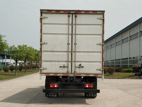 豪曼牌ZZ5118XXYG17FB1廂式運輸車公告圖片