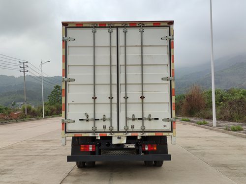 豪曼牌ZZ5078XXYF17FB1廂式運輸車公告圖片