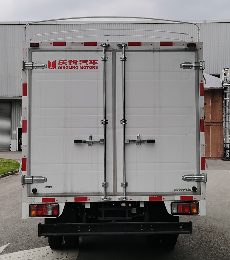 慶鈴牌(繁體)牌QL5040CCYMFHA1倉柵式運(yùn)輸車公告圖片