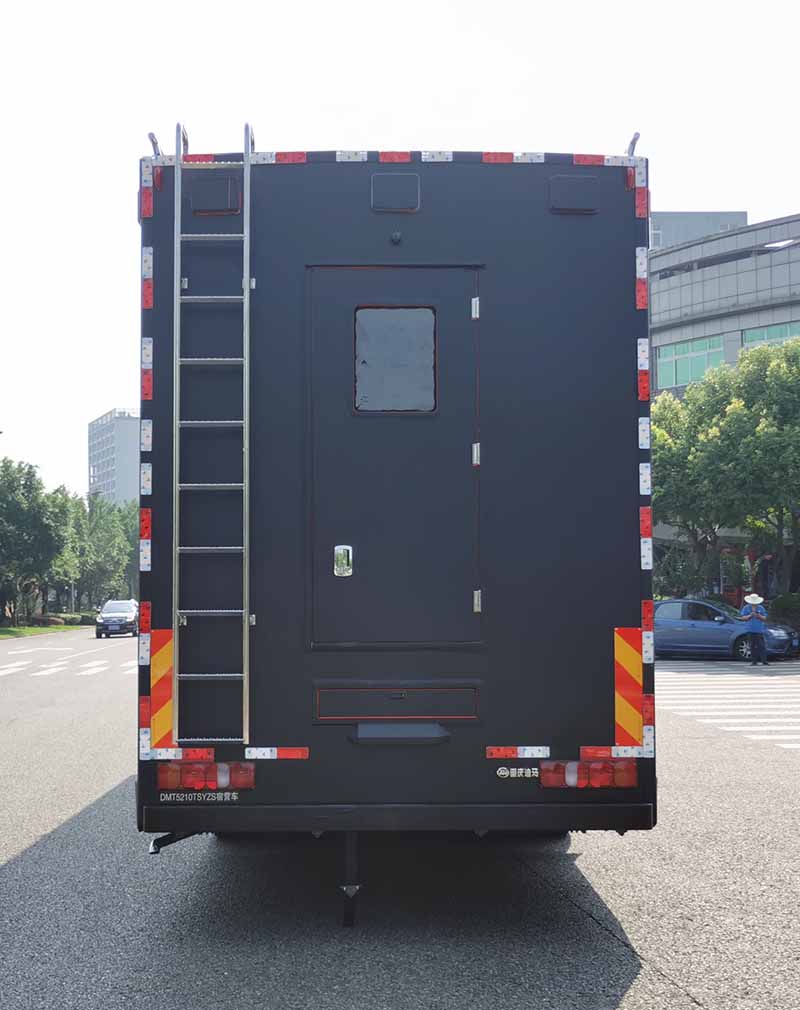 迪馬牌DMT5210TSYZS宿營(yíng)車公告圖片