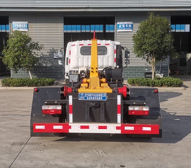 程力威牌CLW5120ZXXE6車廂可卸式垃圾車公告圖片