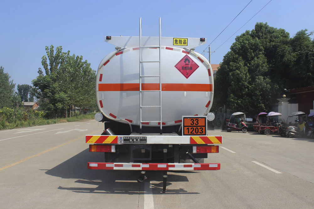 潤(rùn)知星牌SCS5263GYYDFV6運(yùn)油車公告圖片