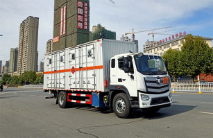 楚飞牌CLQ5180XRY6BJ易燃液体厢式运输车