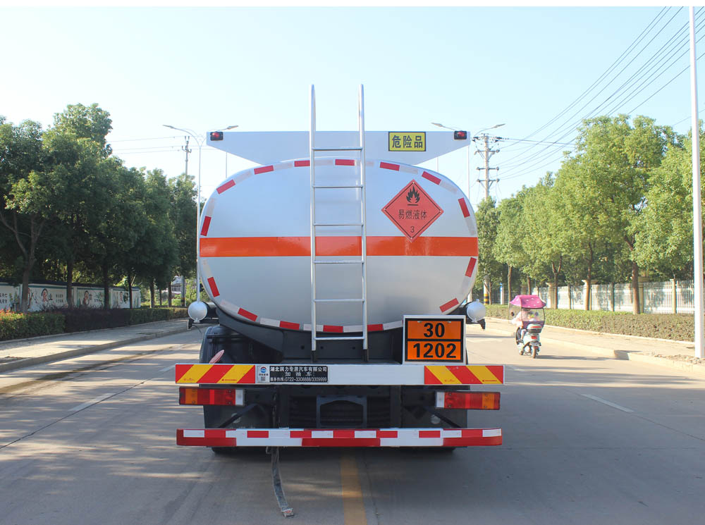 潤知星牌SCS5182GJYEQ6加油車公告圖片