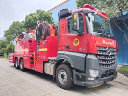 捷达消防牌SJD5300TXFBP500/YDXZBCA泵浦消防车