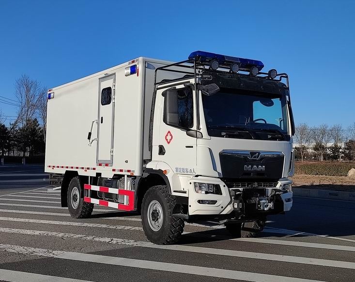 北鈴牌BBL5100XJH救護(hù)車(chē)