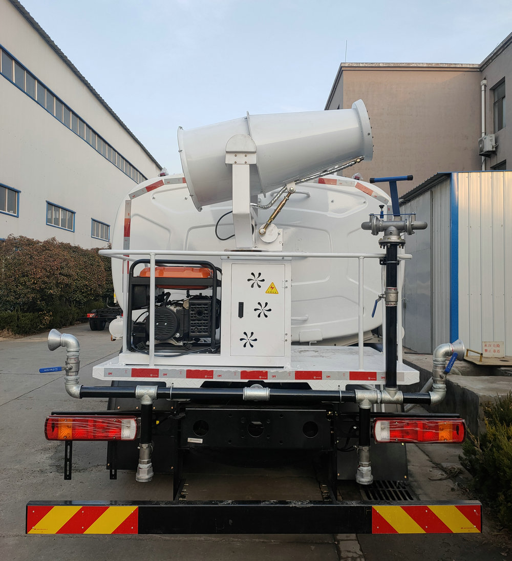 諸專牌GLB5160GPSE6-P1綠化噴灑車公告圖片