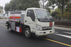 加油车