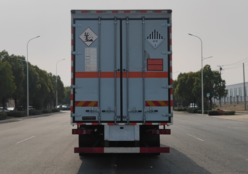 專力牌ZLC5266XZWZ6雜項(xiàng)危險(xiǎn)物品廂式運(yùn)輸車公告圖片
