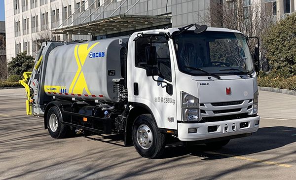 徐工牌XGH5083ZYSQ6壓縮式垃圾車公告圖片