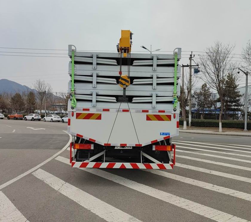 北鈴牌BBL5161TSY宿營(yíng)車公告圖片