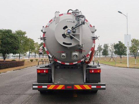 中聯(lián)牌ZBH5180GQWDHY6清洗吸污車公告圖片