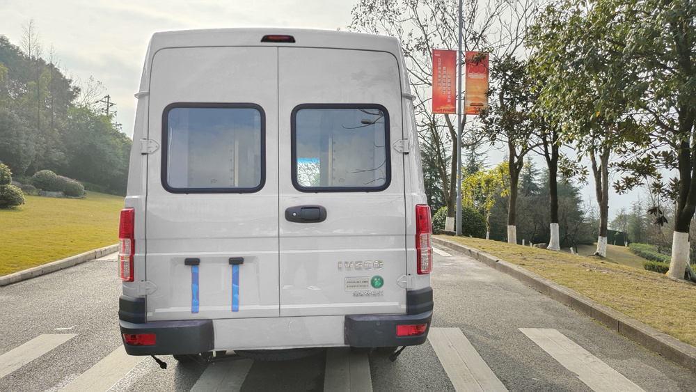 新逾捷牌XYT5048XZBNJ5裝備車公告圖片