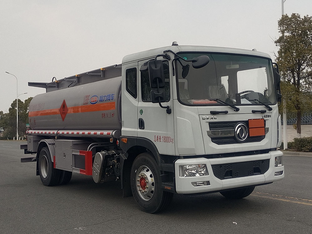 程力牌CL5180GYY6運油車