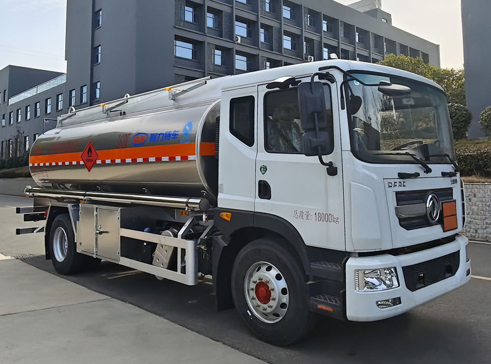 程力牌CL5181GYYL6鋁合金運油車