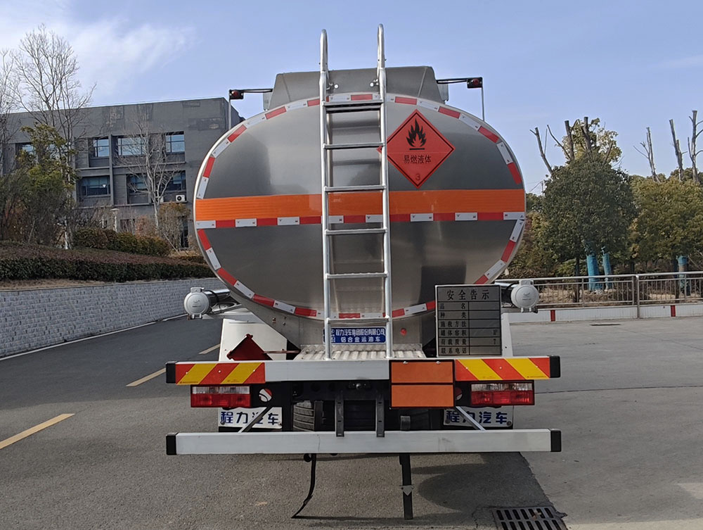 程力牌CL5181GYYL6鋁合金運(yùn)油車公告圖片