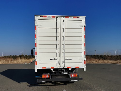 豪曼牌ZZ5048XXYF17FB6廂式運輸車公告圖片