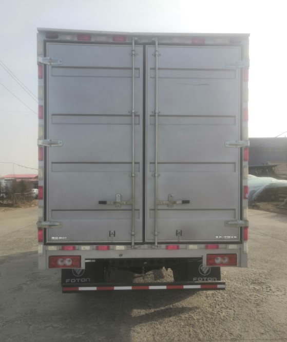 福田牌BJ5041XXY8JDA-AB4廂式運(yùn)輸車公告圖片