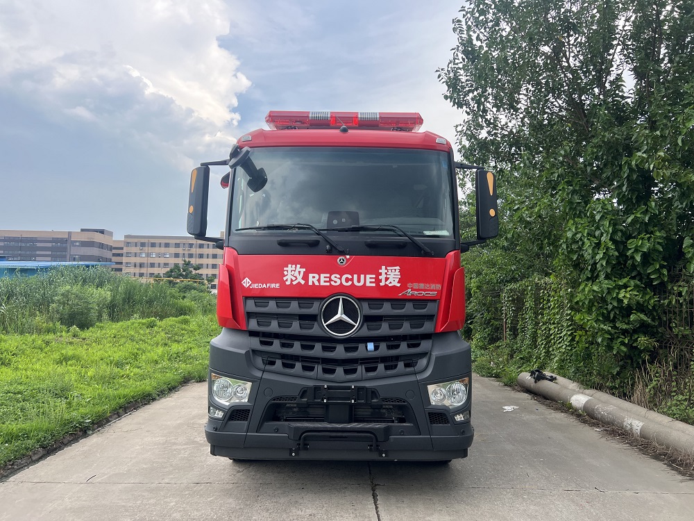 捷達消防牌SJD5391GXFPM180/BCA泡沫消防車公告圖片