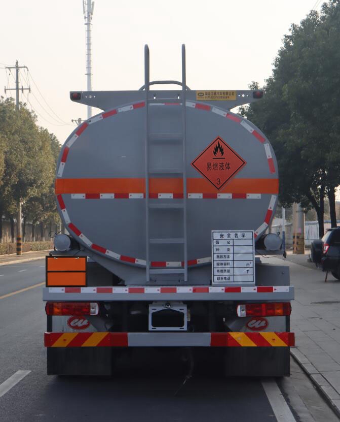 中汽力威牌HLW5262GYYC6運(yùn)油車公告圖片