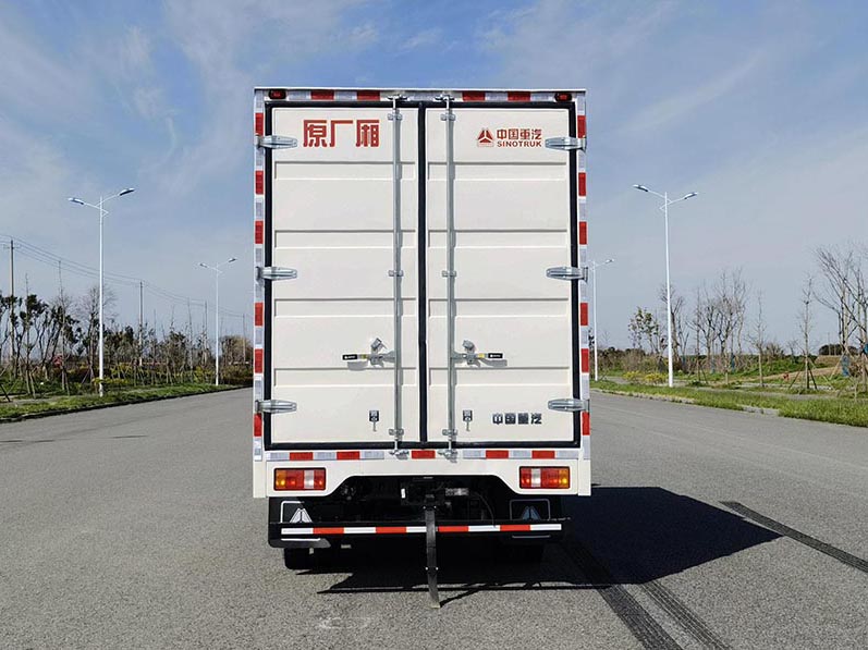 豪沃牌ZZ5047XXYG3314Z147BEV純電動廂式運(yùn)輸車公告圖片