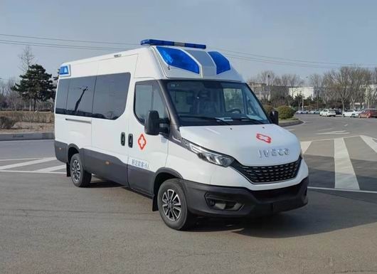 北鈴牌BBL5045XJHA1救護(hù)車(chē)