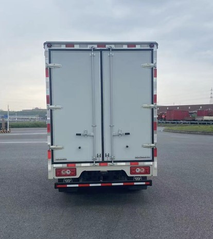 福田牌BJ5044XYK9JBA-AB1翼開啟廂式車公告圖片