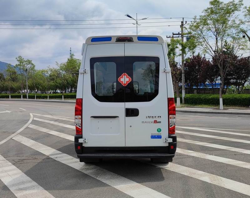 北鈴牌BBL5045XJHB救護(hù)車公告圖片