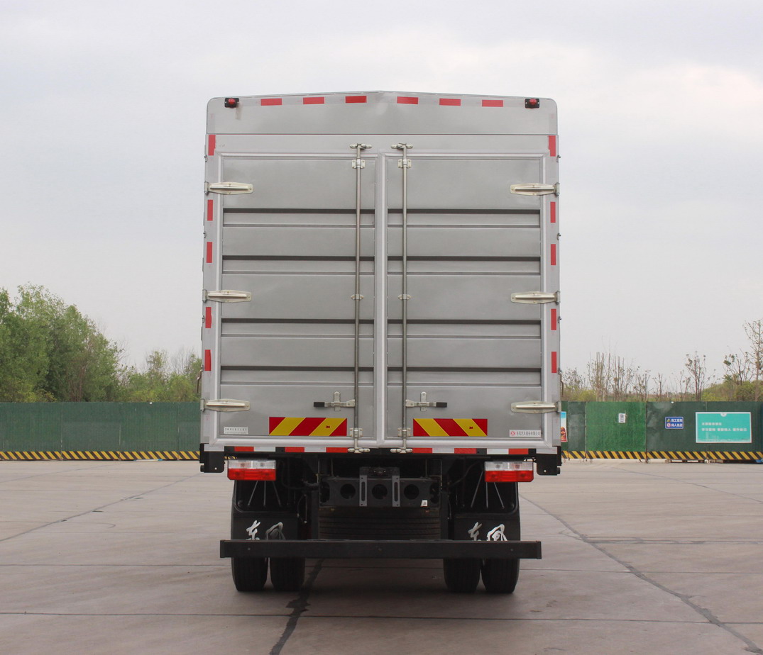東風(fēng)牌EQ5181CCYL8TDFAC倉柵式運(yùn)輸車公告圖片