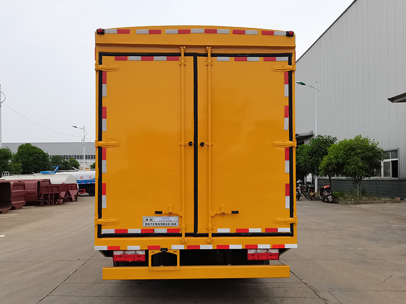 遠(yuǎn)程供排水搶險(xiǎn)車(chē)圖片