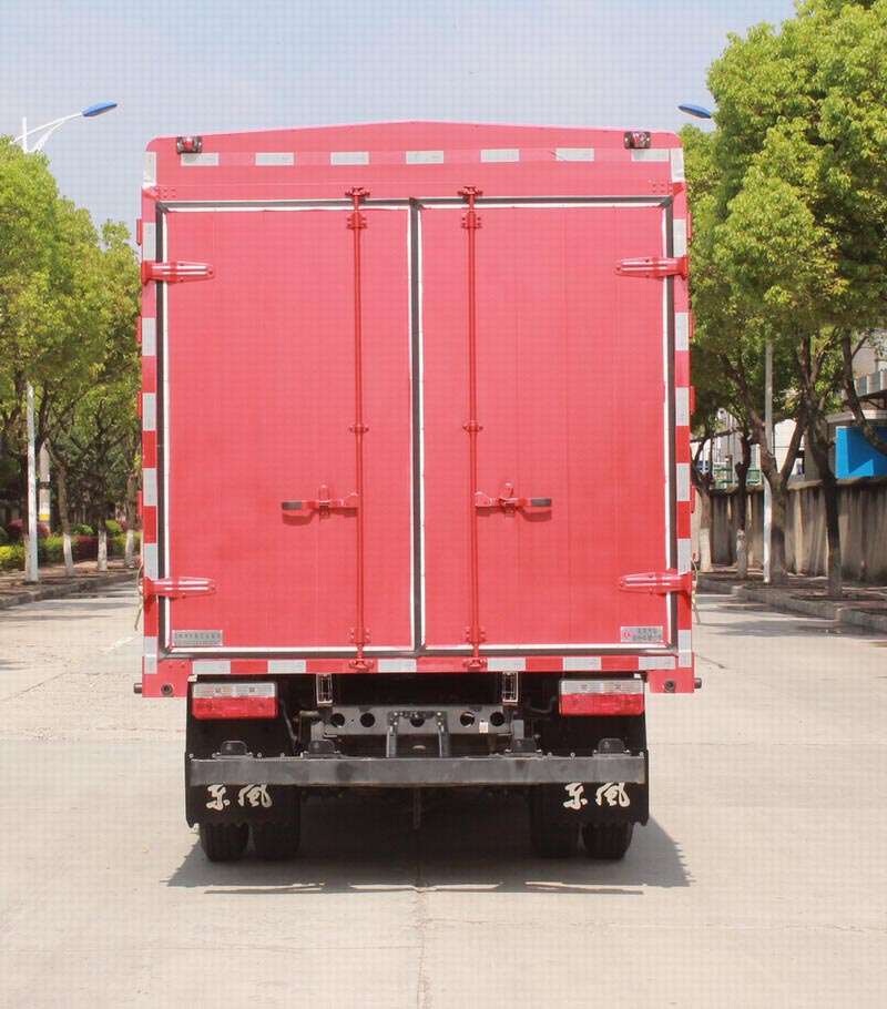 東風(fēng)牌EQ5043CCY3CDFAC倉柵式運輸車公告圖片