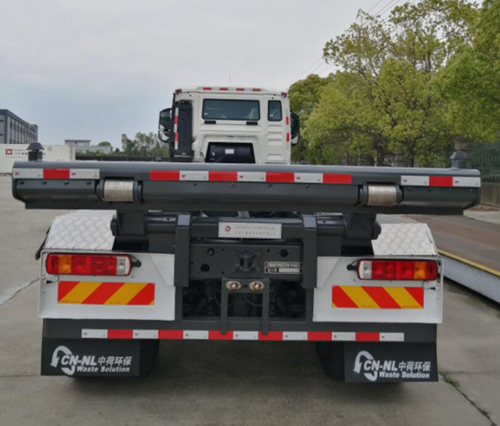 三迪牌SAD5310ZXXZZE6車廂可卸式垃圾車公告圖片