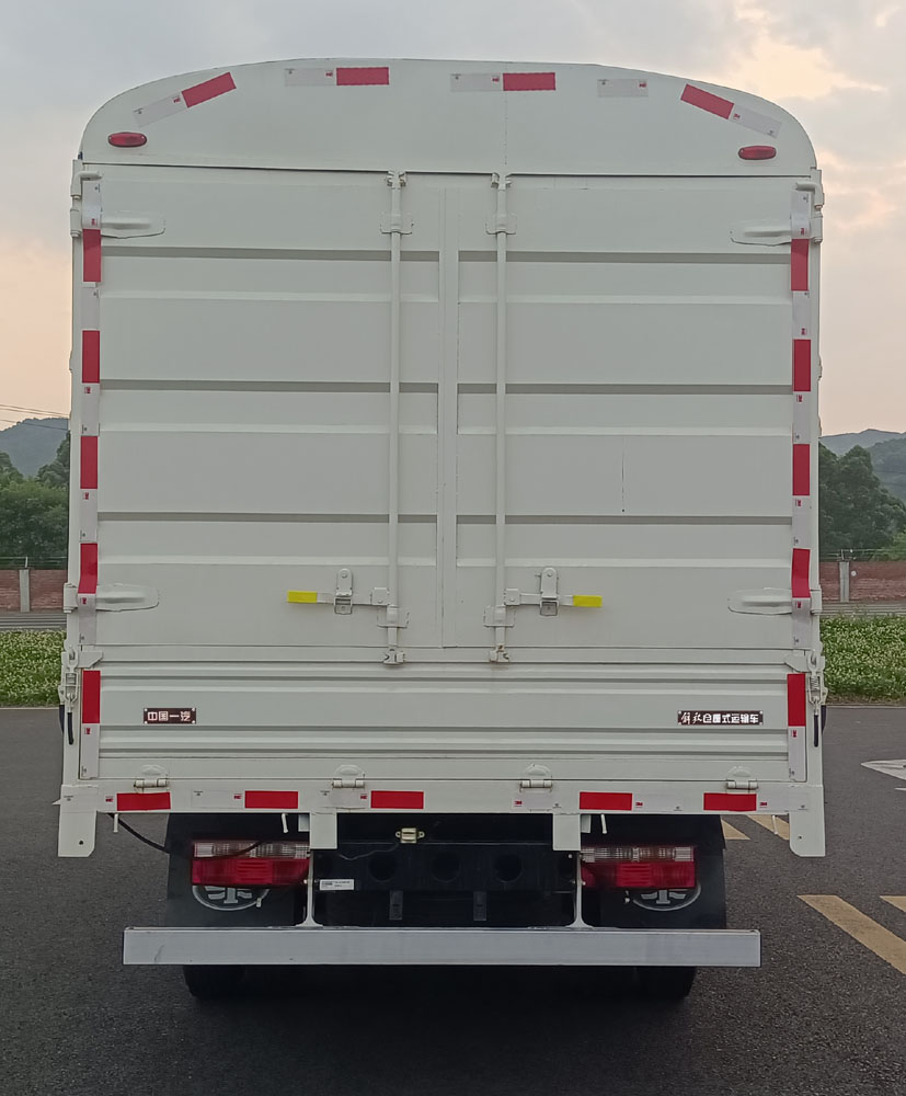 解放牌CA5043CCYP40L3BEVA84純電動倉柵式運輸車公告圖片