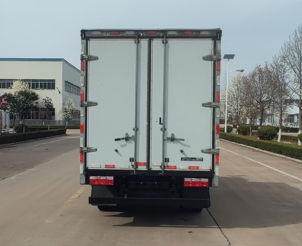 飛碟牌FD5042XXYW63K6-2廂式運(yùn)輸車公告圖片