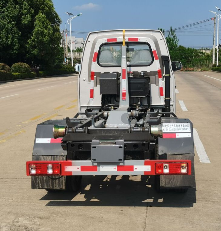 長力威牌CLA5032ZXXSC6車廂可卸式垃圾車公告圖片