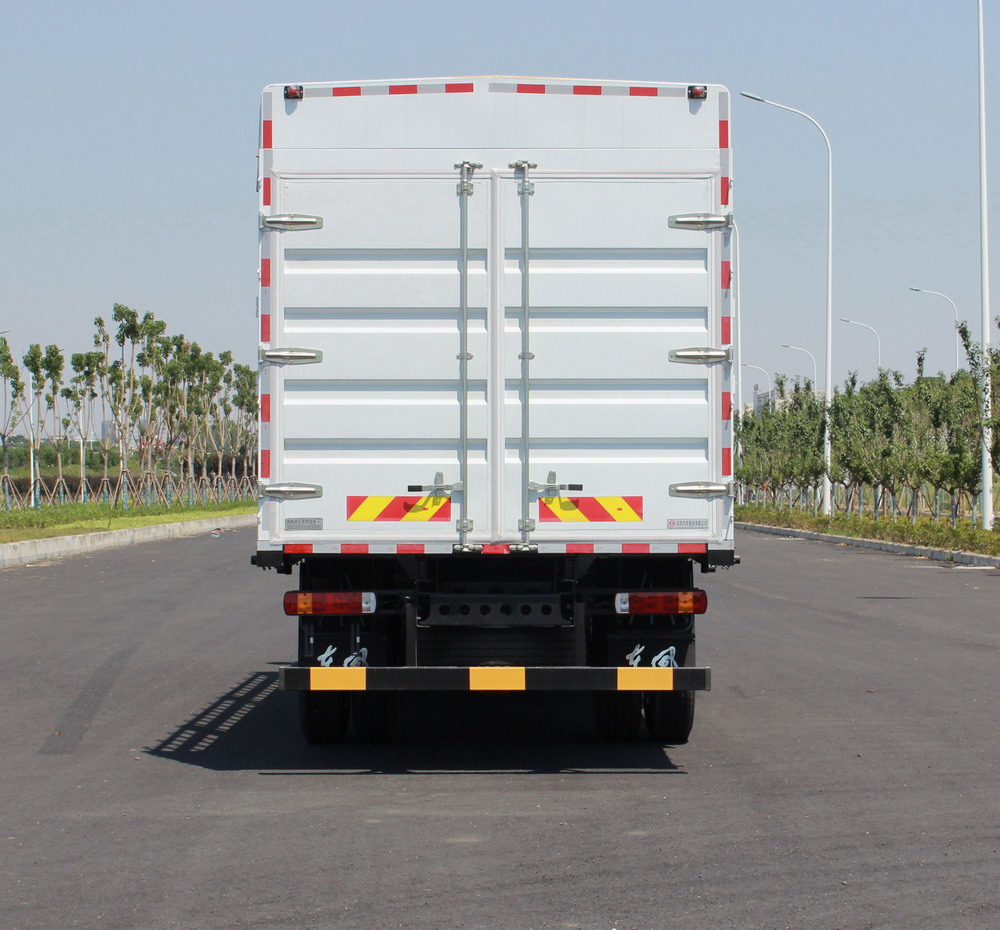 東風牌EQ5183CCYL9TDGAC倉柵式運輸車公告圖片