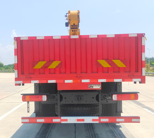 歐曼牌BJ5311JSQY6GRS-01隨車起重運(yùn)輸車公告圖片