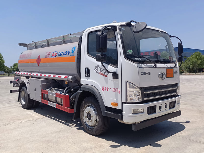 程力牌CL5122GYY6BWG運油車