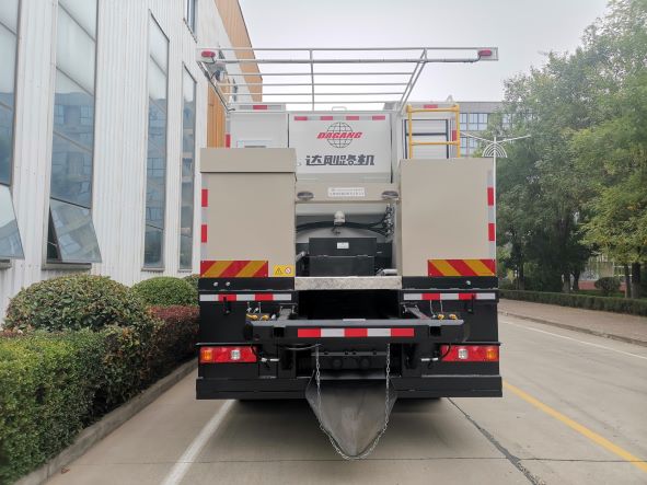 達剛牌DGL5310TFC-X106B稀漿封層車公告圖片