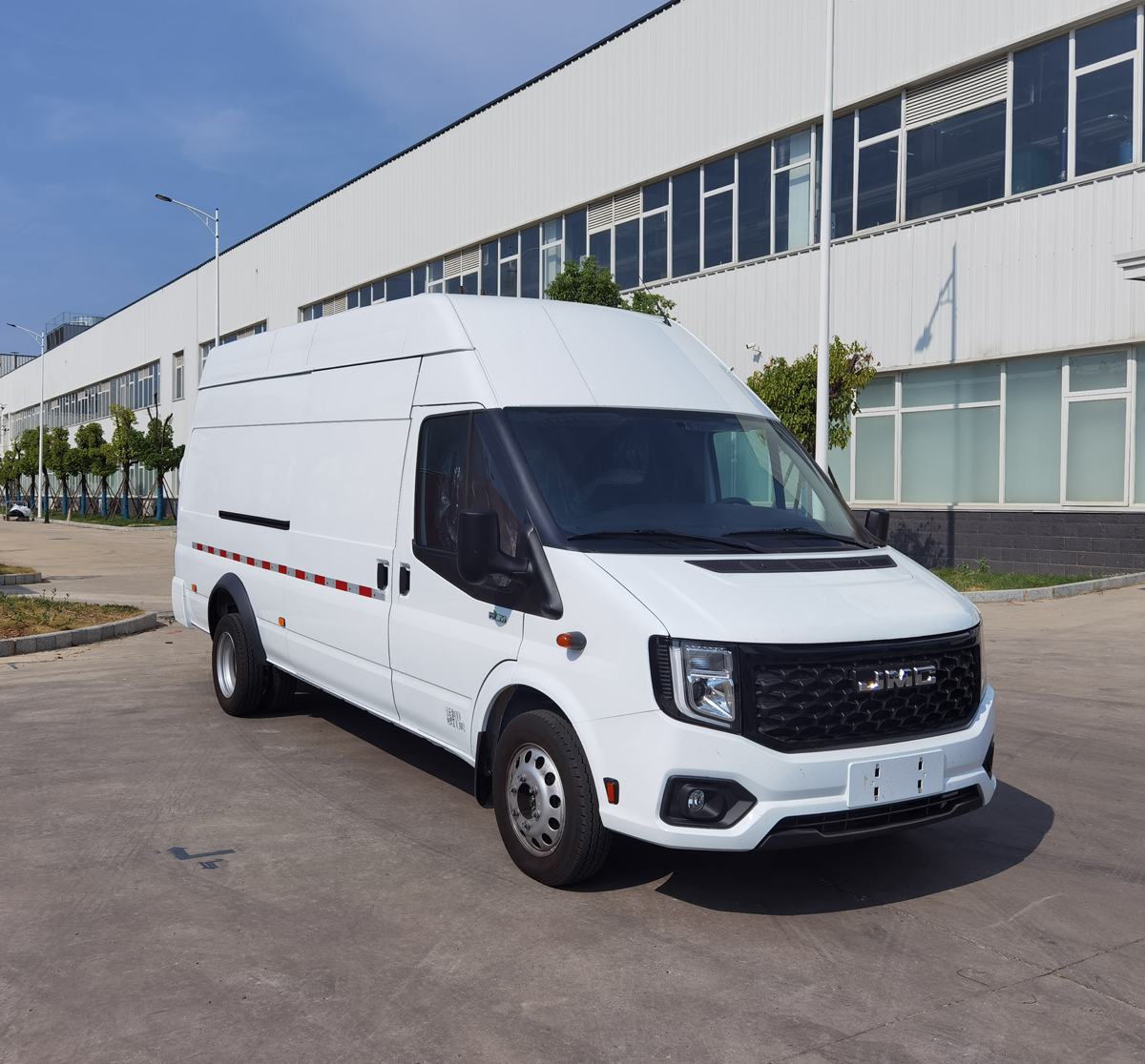 江鈴牌JX5045XXYTJA-N6廂式運輸車公告圖片