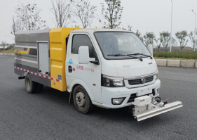 纯电动路面养护车