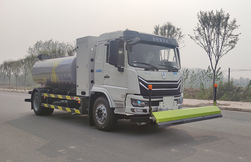 徐工牌DXA5183GQXYBEV純電動(dòng)清洗車(chē)