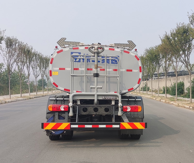 徐工牌DXA5183GQXYBEV純電動(dòng)清洗車(chē)公告圖片