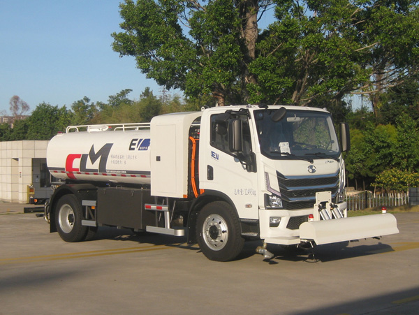 福龍馬牌FLM5121GQXNJBEV純電動(dòng)清洗車(chē)