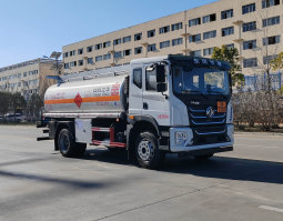 专威牌HTW5183GYYEC6运油车